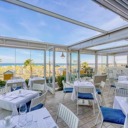 Готель Astoria 4*