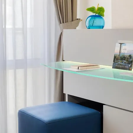 Astoria Otel 4*