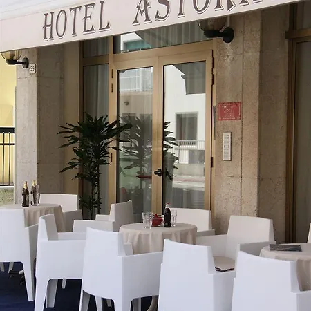 Hotel Astoria 4*